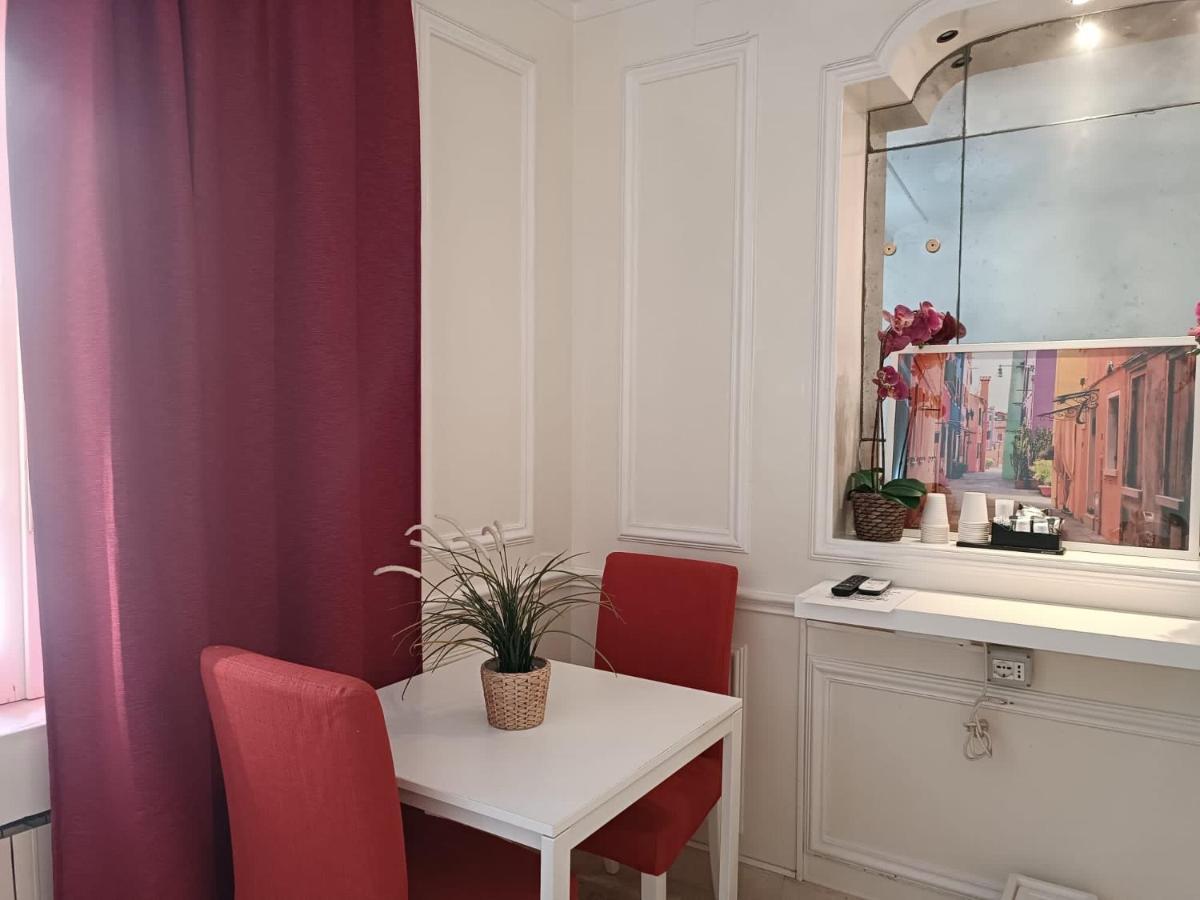 Navona Private Rooms Bnb Rome Exterior photo